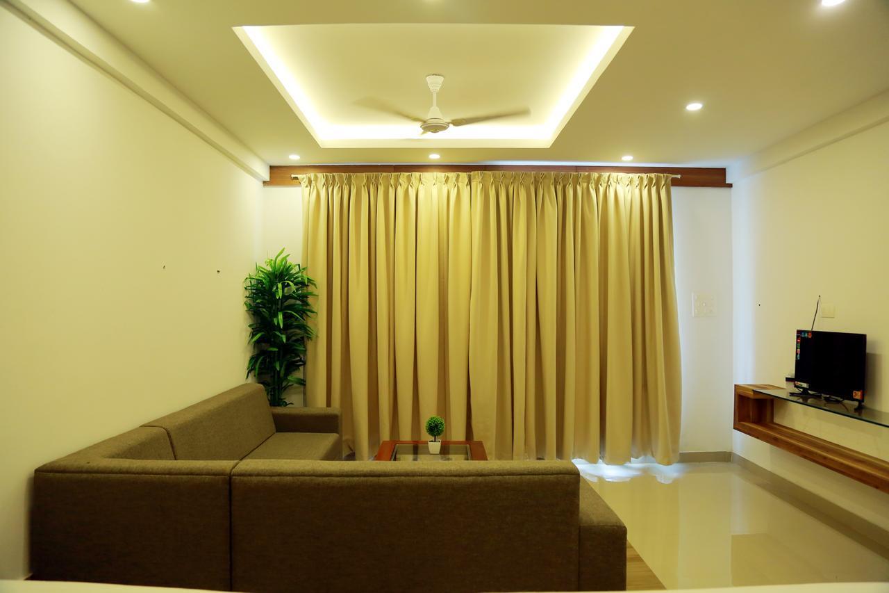 Athirapilly River Resort Athirappilly Kültér fotó