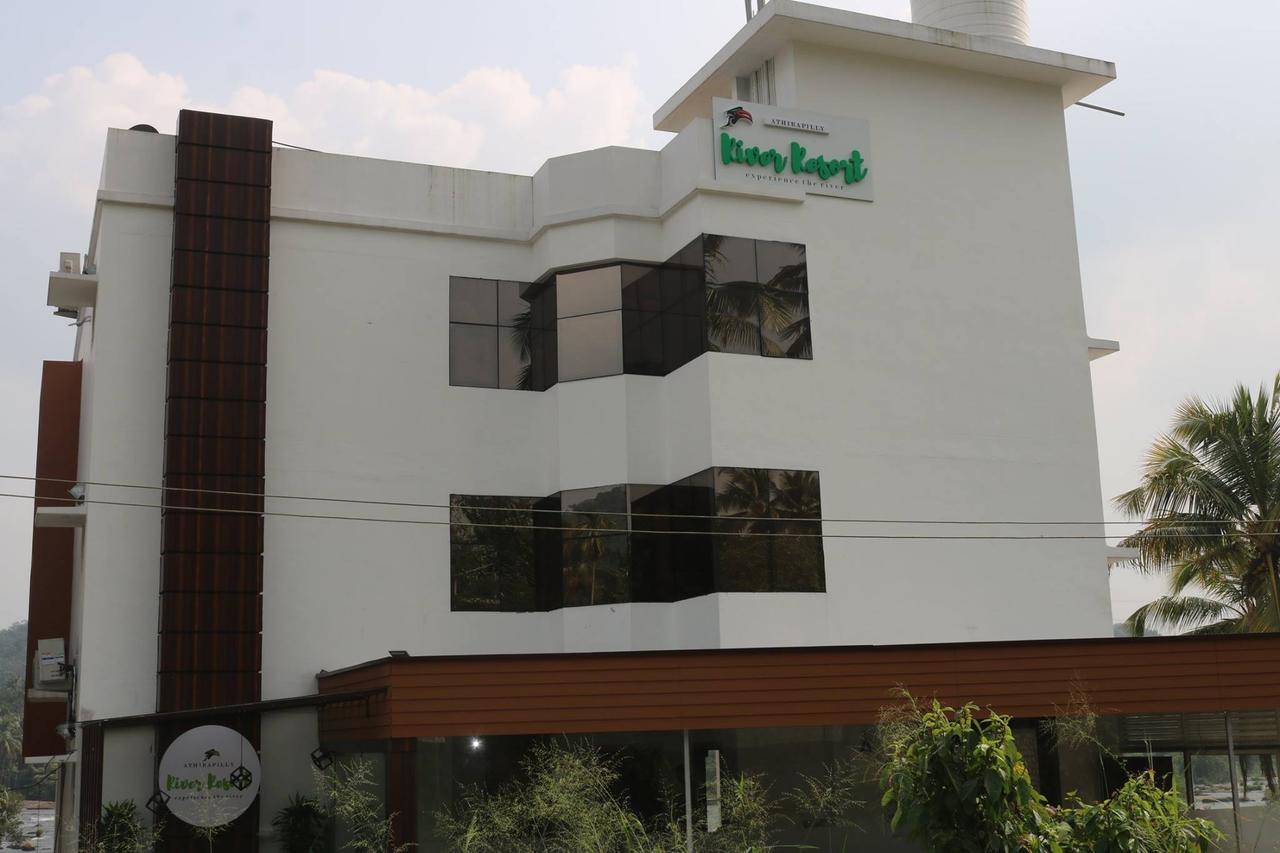 Athirapilly River Resort Athirappilly Kültér fotó